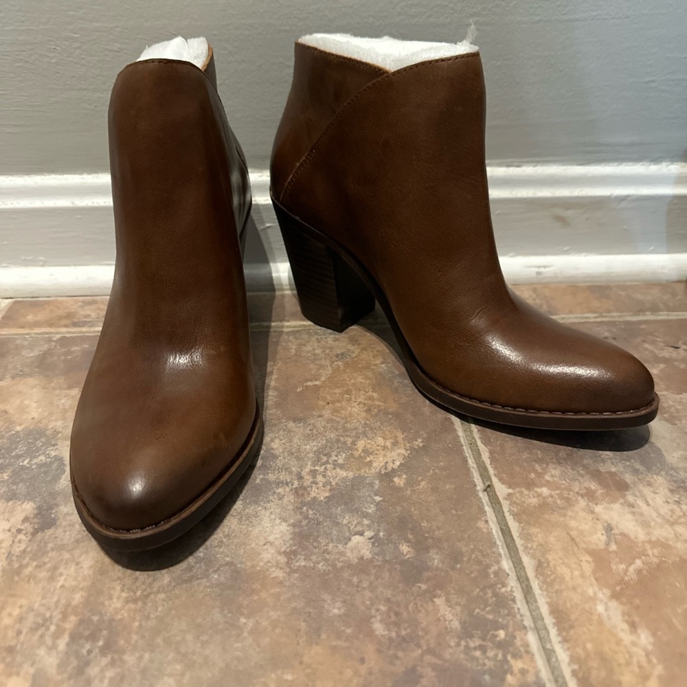 New in box Lucky Brand Eesa Booties.